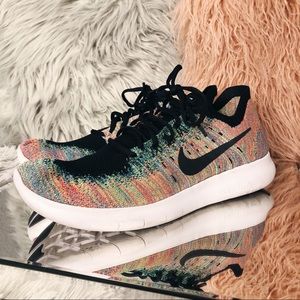 Nike Free Run Flyknit Shoes Size 11